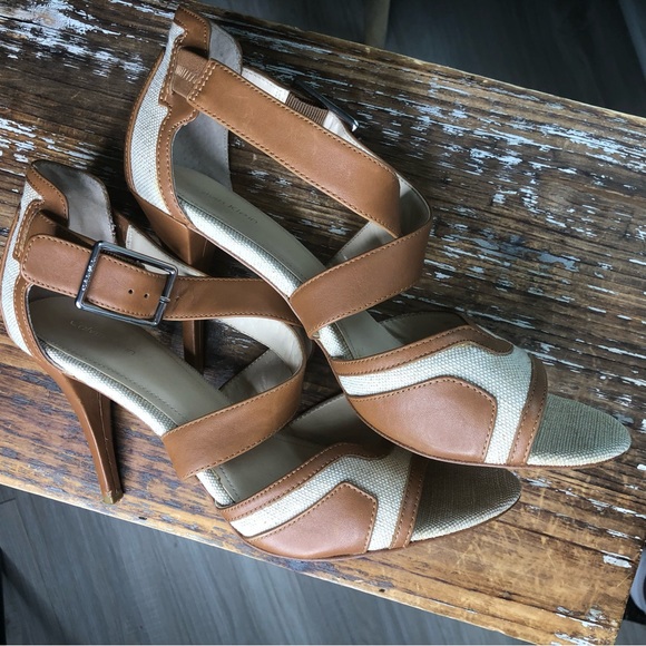 Calvin Klein Size 11 Zahara Linen and Calf-leather Sandal - Picture 3 of 6